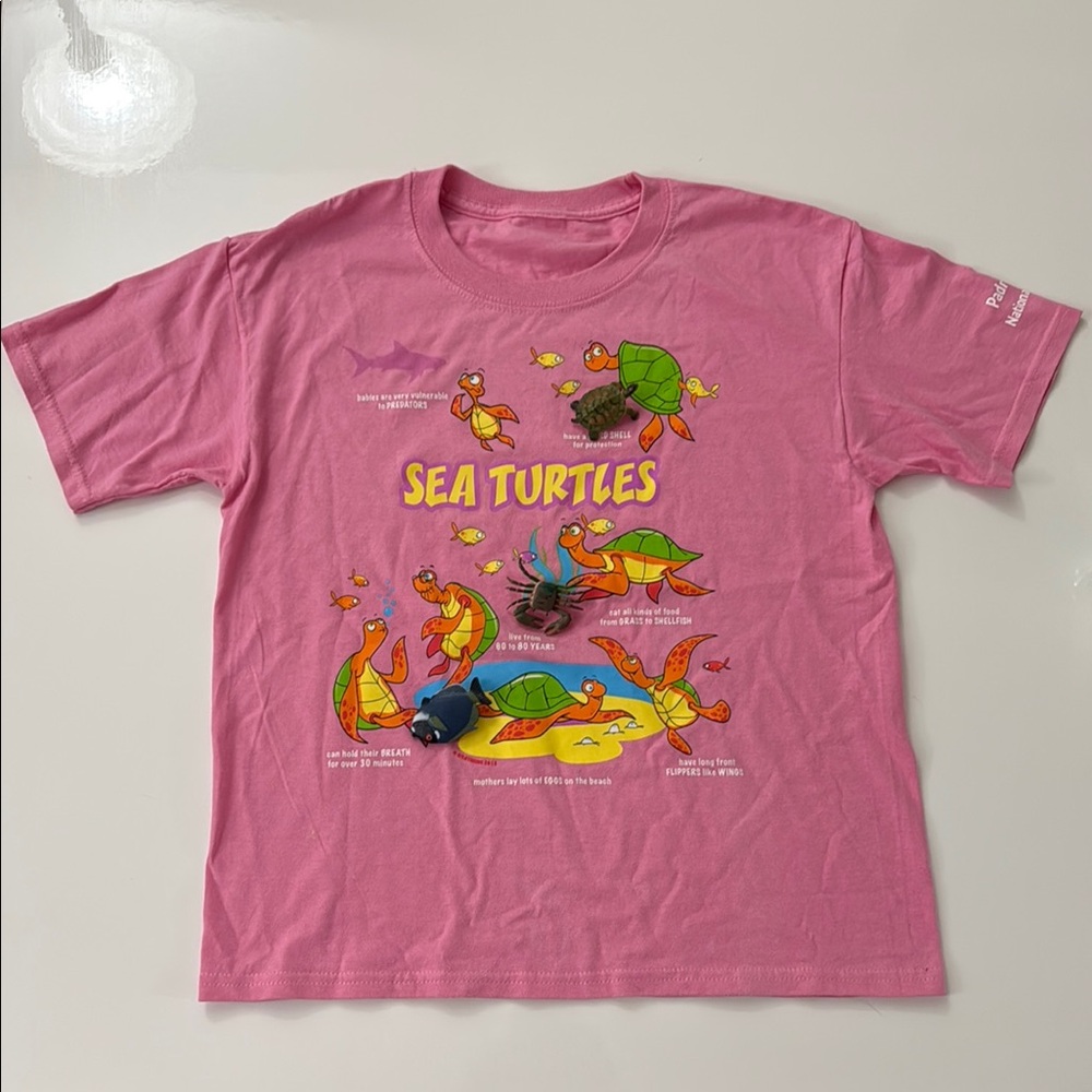 National Seashore Pink Sea Turtles Graphic T-Shirt